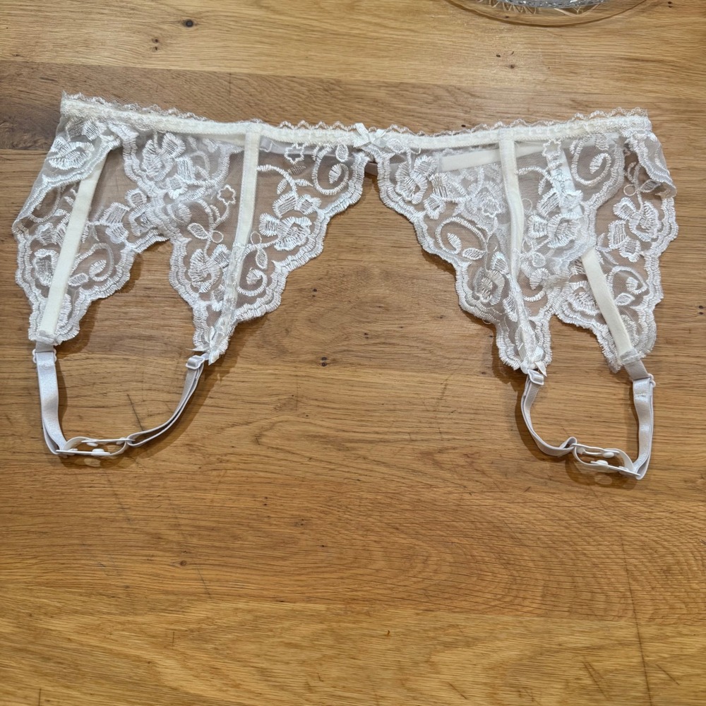 La Petite Coquette White Floral Lace Garter Belt OS Adjustable Bridal Lingerie